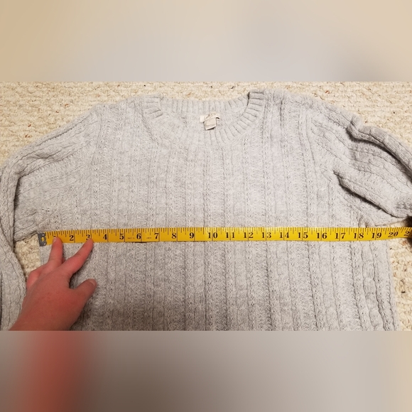 Cozy grey classic vintage J. Crew cable knit sweater large L - Picture 4 of 6